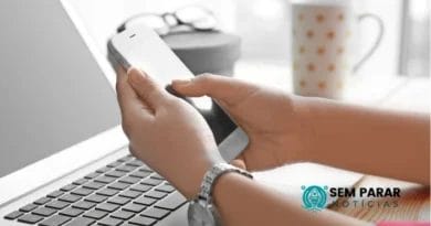 Música nas fotos de status no WhatsApp Personalize seu Status