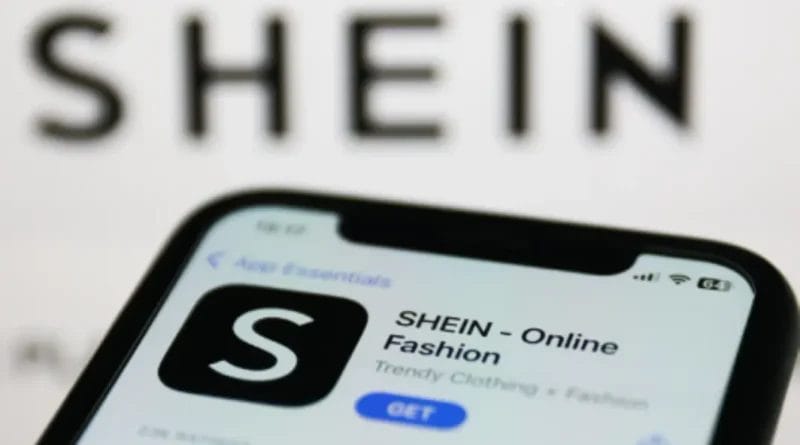 Roupas e Acessórios na Shein